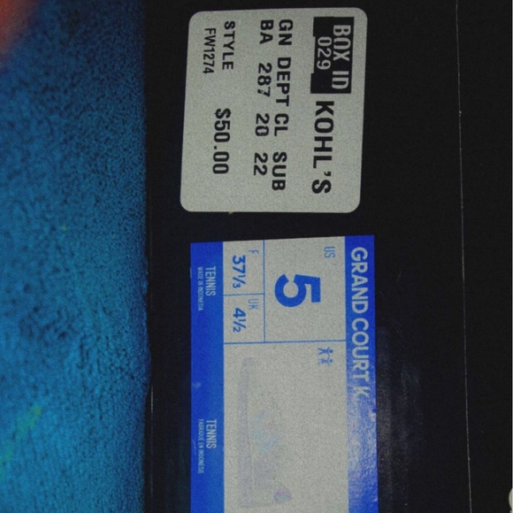 Shoes - Picture 2 of 4